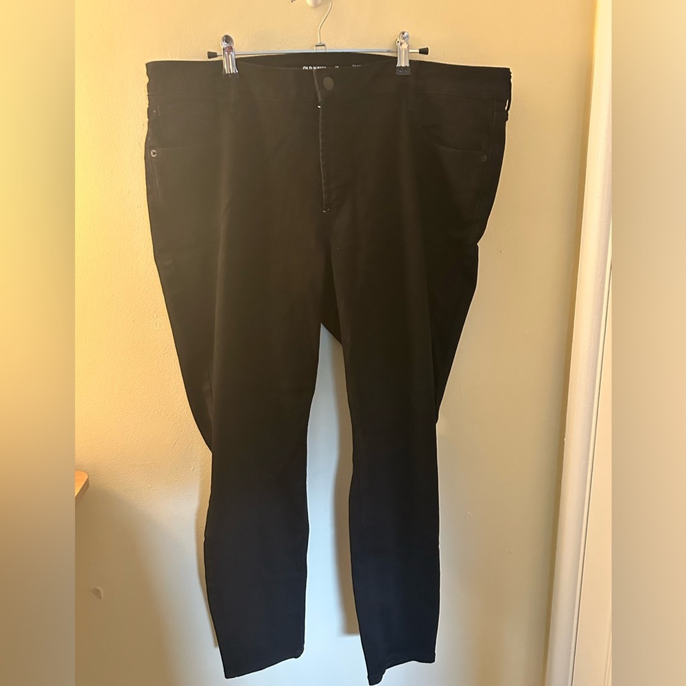 Old Navy Women’s Black Super Skinny Pants